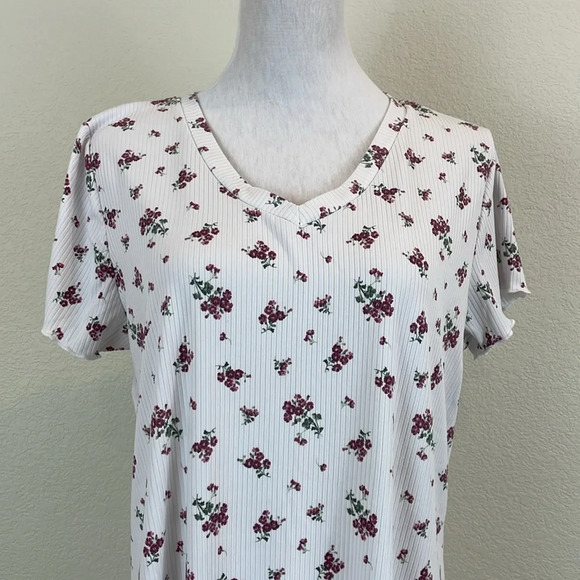 Laura Ashley purple white floral nightgown size large - Picture 2 of 10